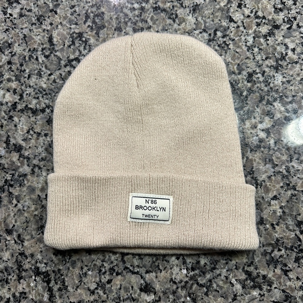 Brooklyn tan beanie